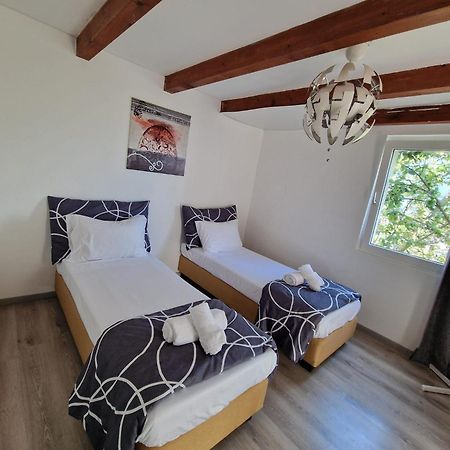 Maison villageoise Collombey-Muraz Extérieur photo